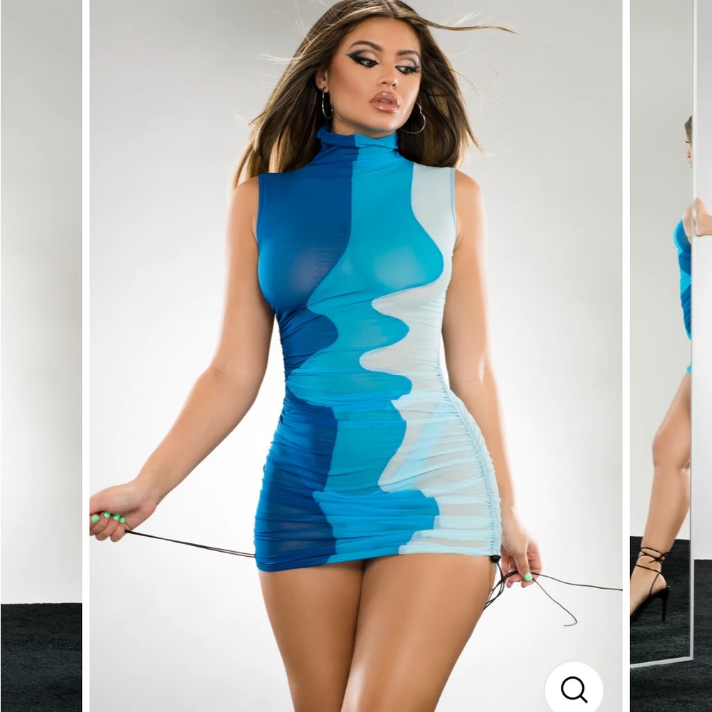Blue and White Sleeveless Bodycon Dress